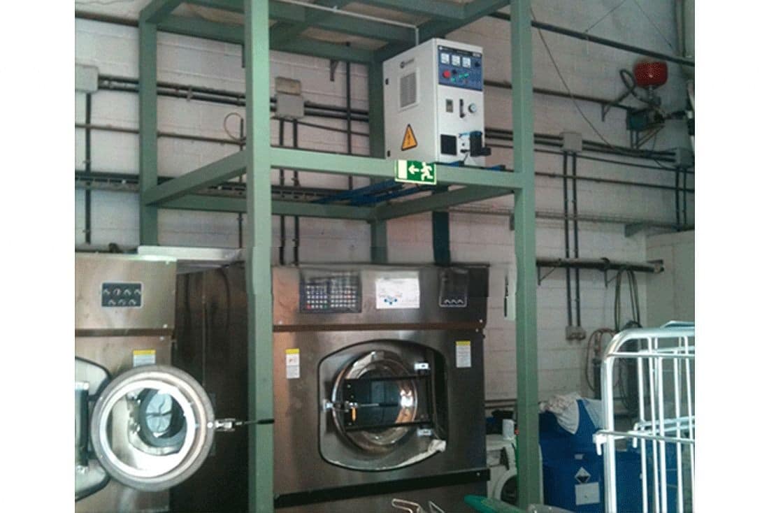 Installation d'ozonation de l'eau pour une blanchisserie industrielle