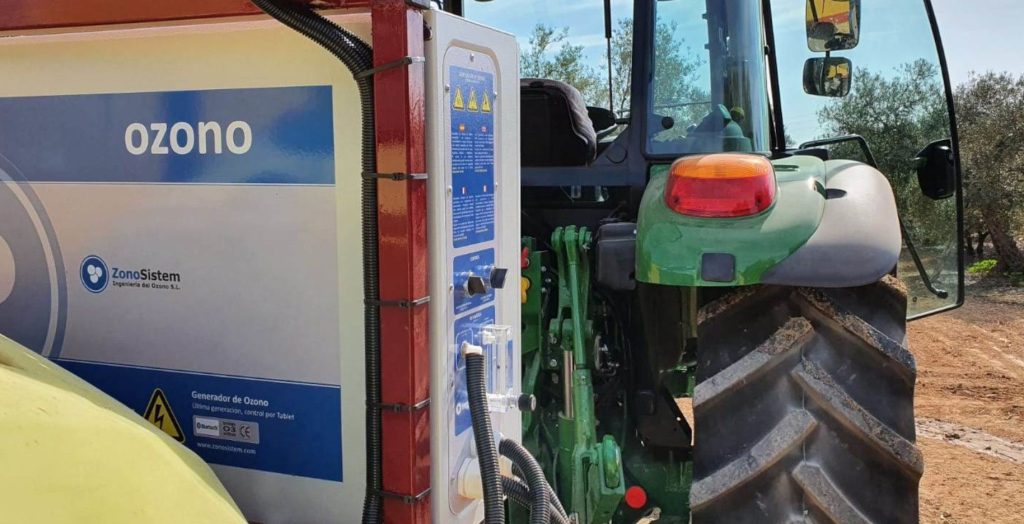 Installation d'un générateur d'ozone sur un tracteur pour le traitement foliaire