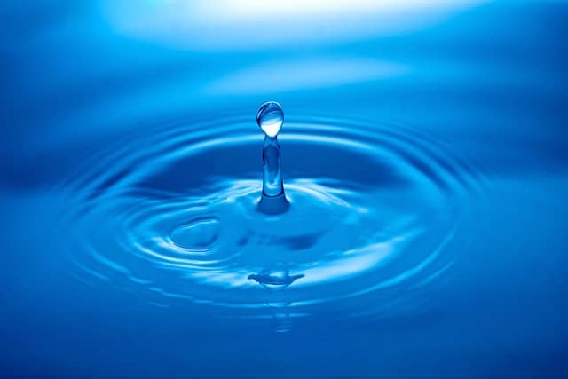 La combinaison de l'ozonation et de l'UV pour le traitement de l'eau